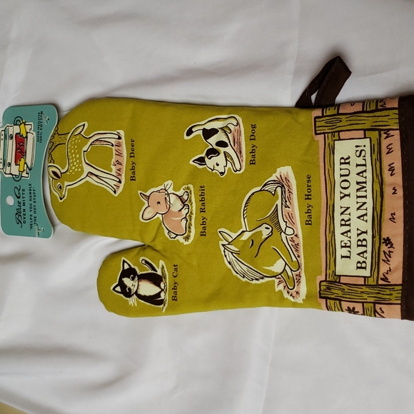 ❤️3/$30 Blue Q  Baby Animals oven mitt - Picture 5 of 9